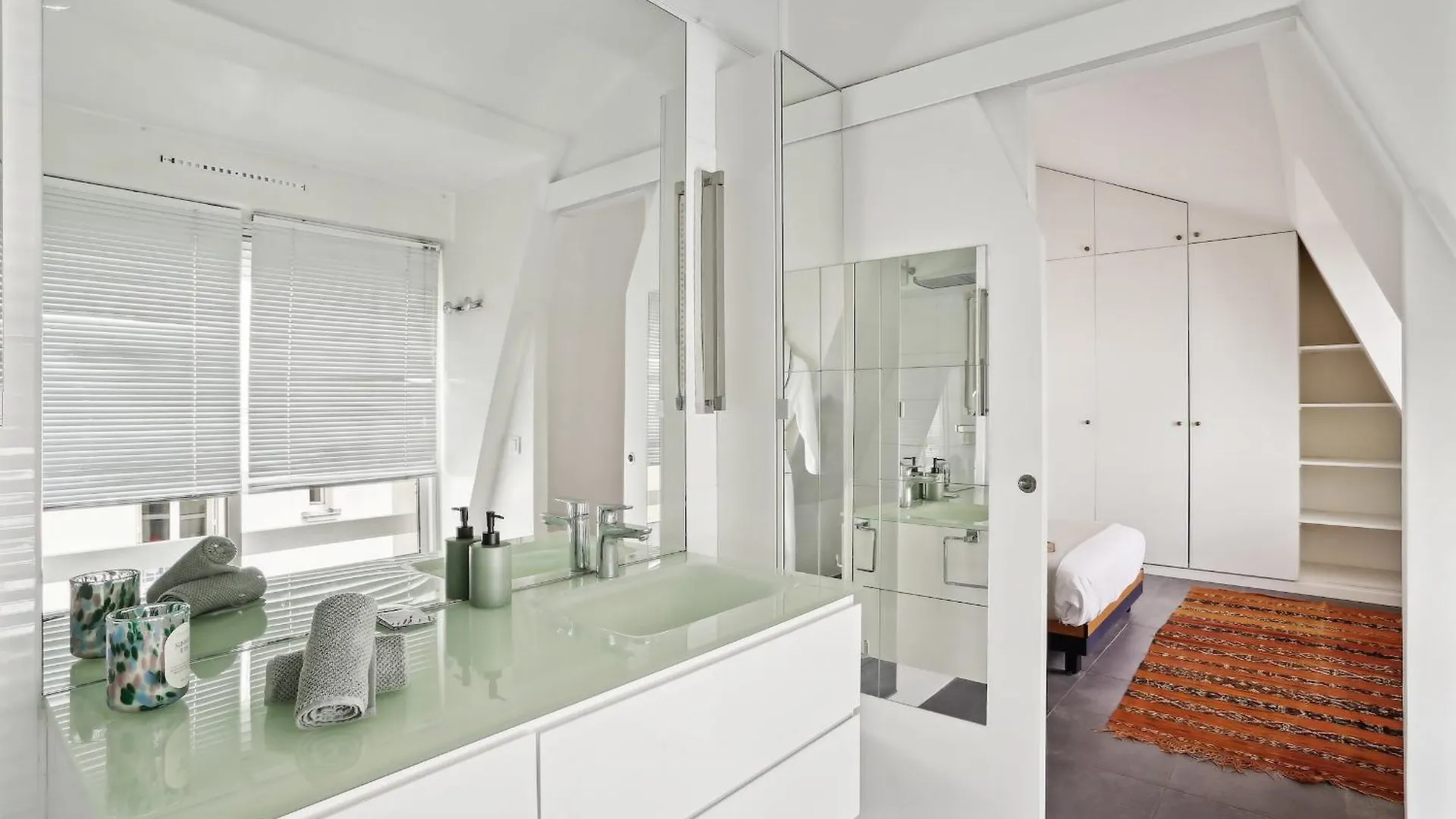 Nation 2br Property *